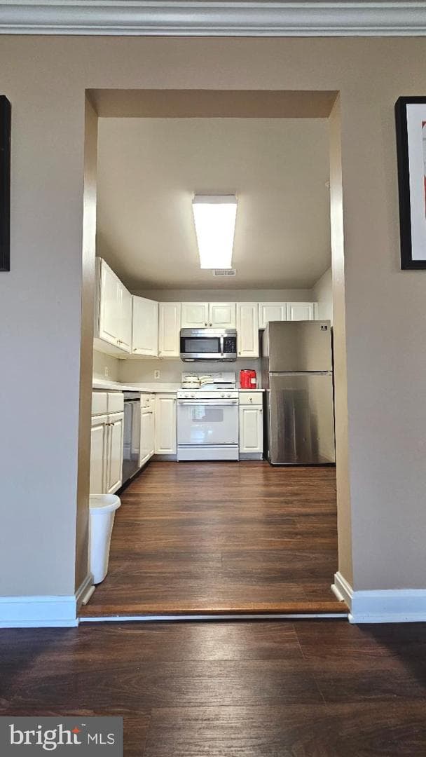 1037 Gardenview Loop # 302 photo 9