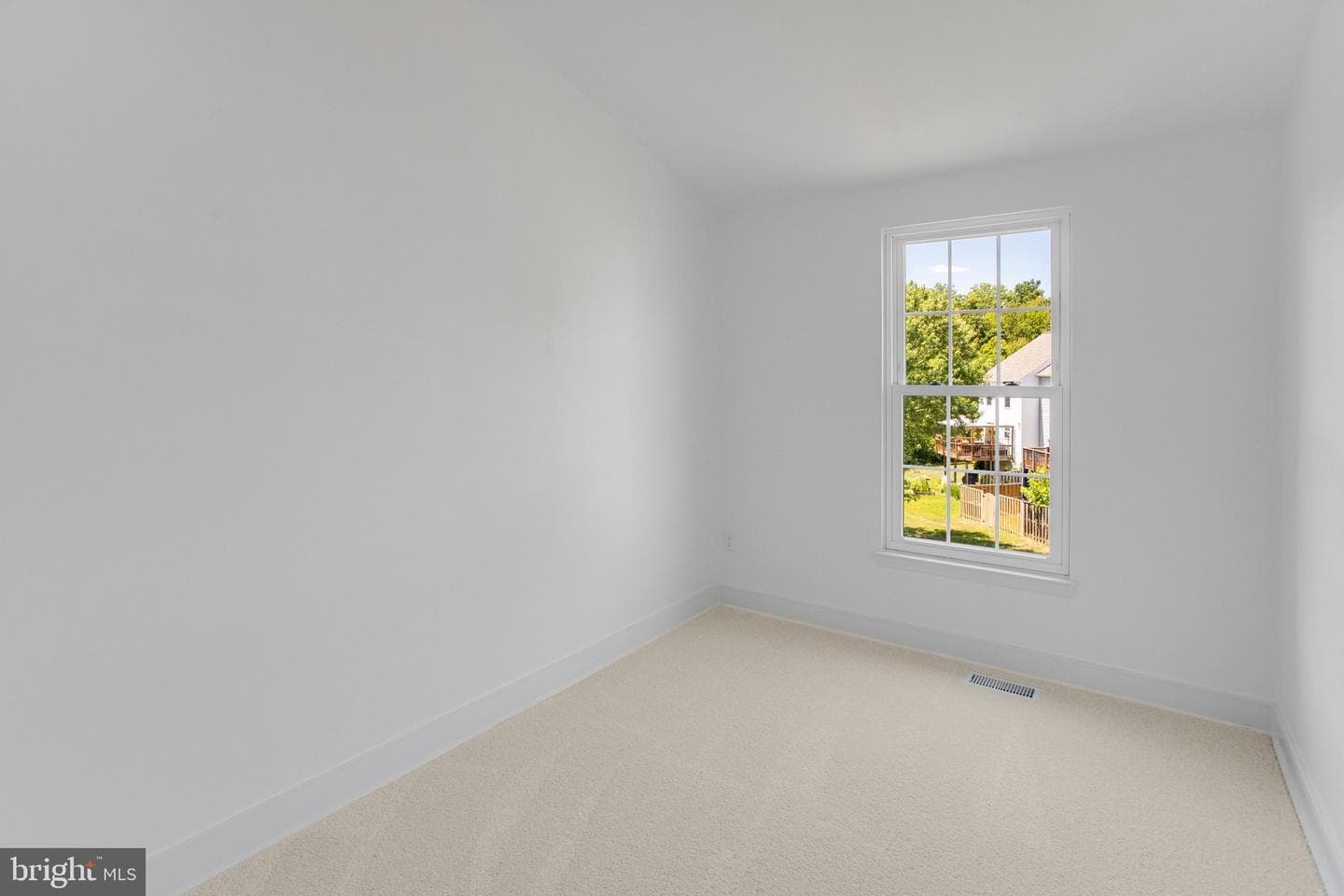16948 Point Pleasant Lane photo 19