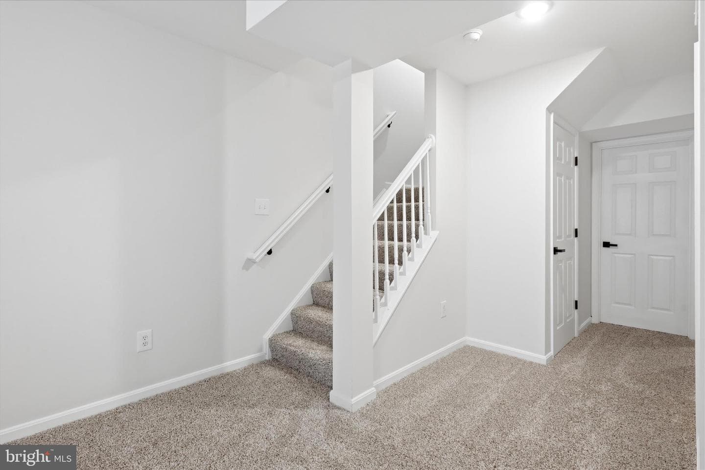 8972 Benchmark Lane photo 31