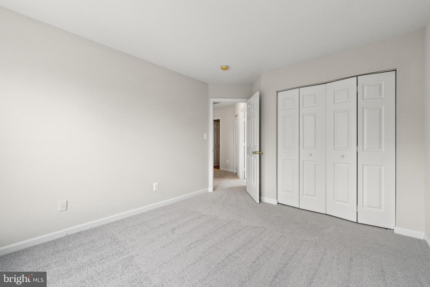 9556 Ballagan Court photo 16