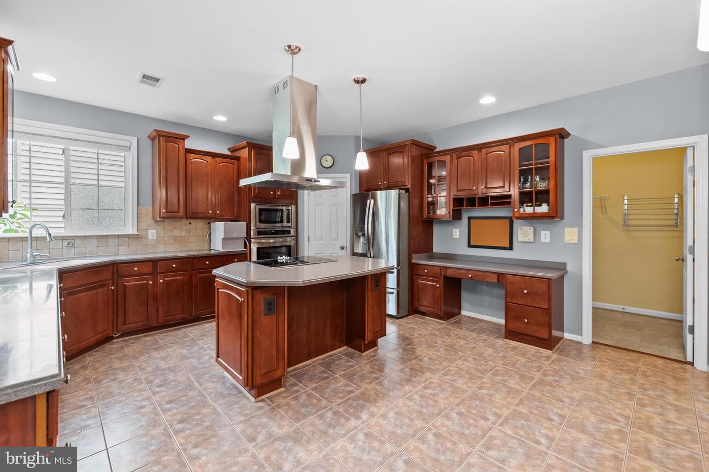5680 Caribbean Court photo 13