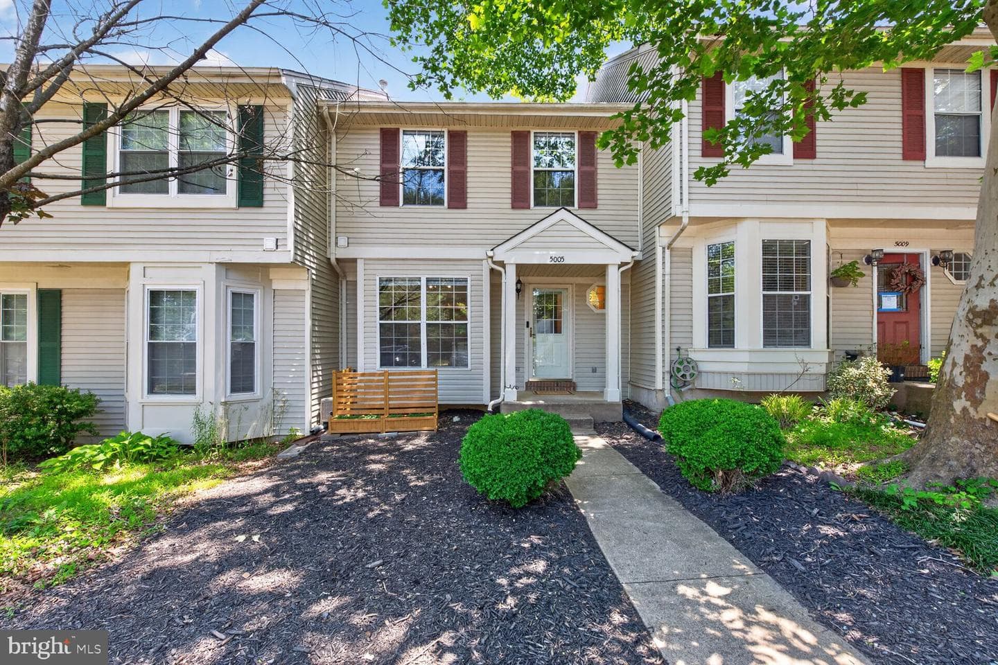 5005 Buena Vista Dr