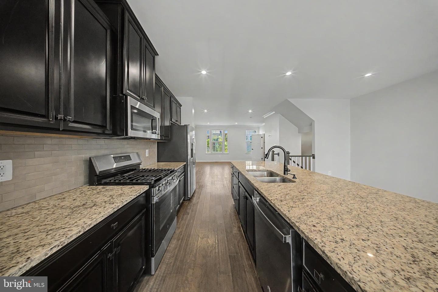 18109 Red Cedar Road photo 11