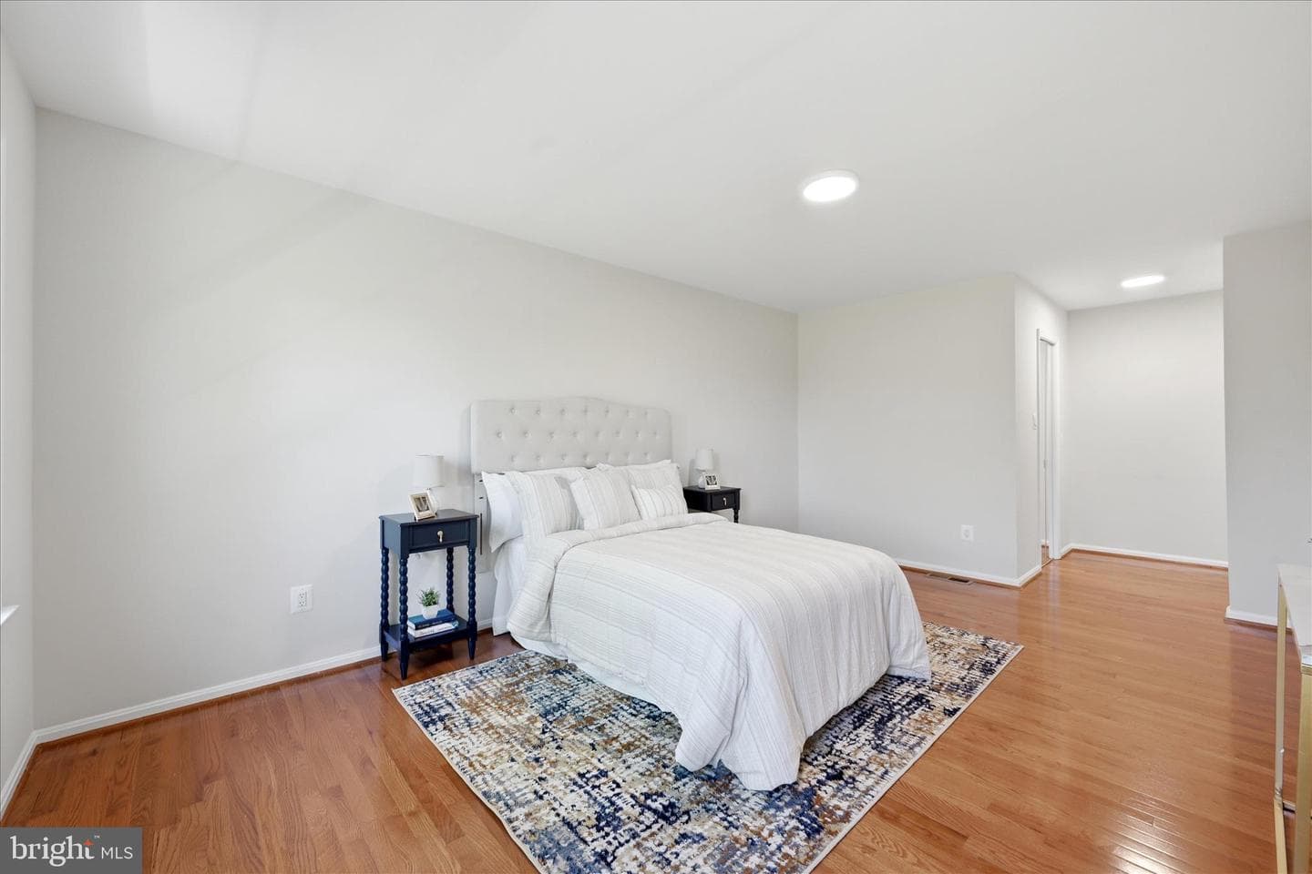 4556 Lawnvale Drive photo 14