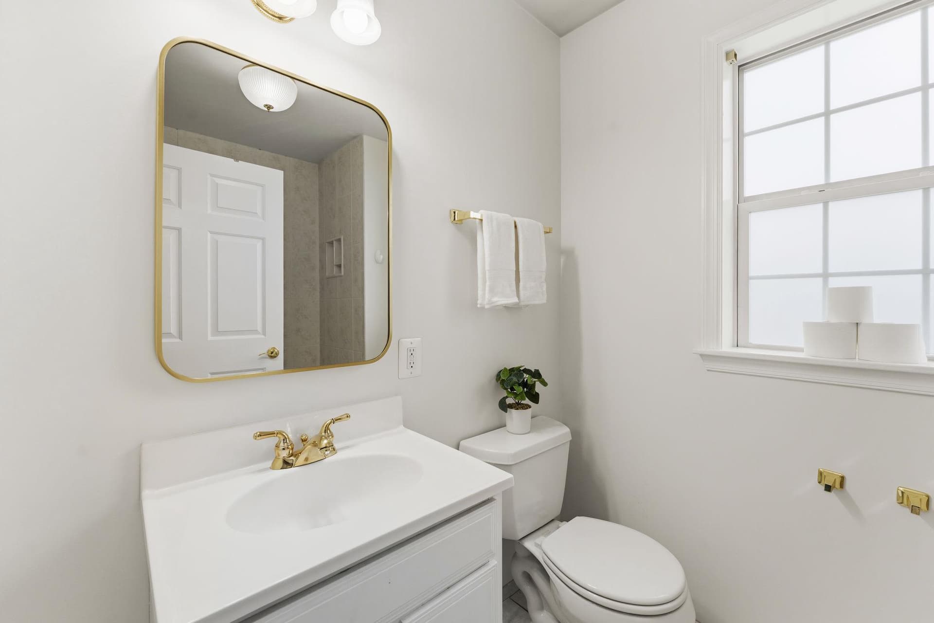 4740 Angus Drive photo 34