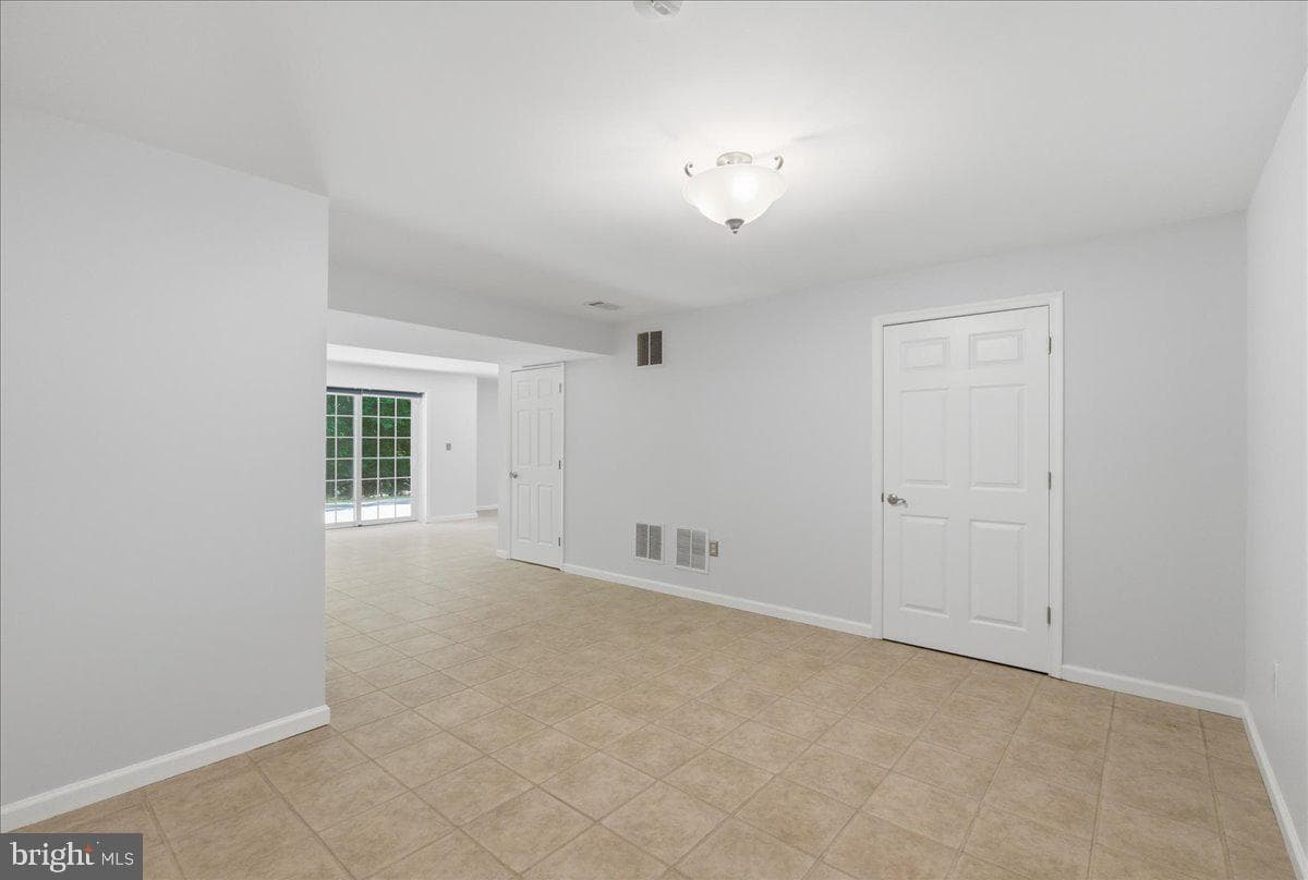 7818 Meadowgate Drive photo 38