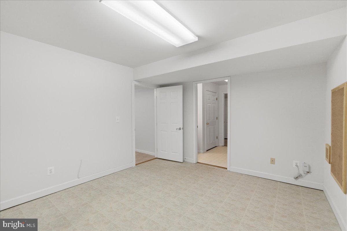 7818 Meadowgate Drive photo 46