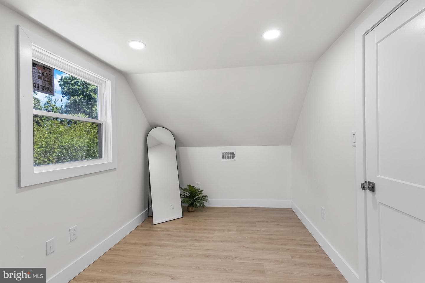 1304 Cobb Court photo 10