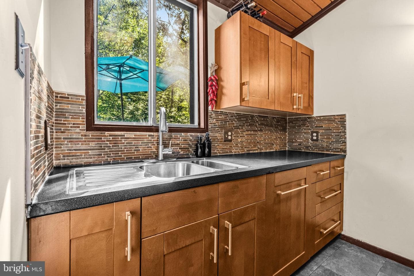 6270 Occoquan Forest Drive photo 9