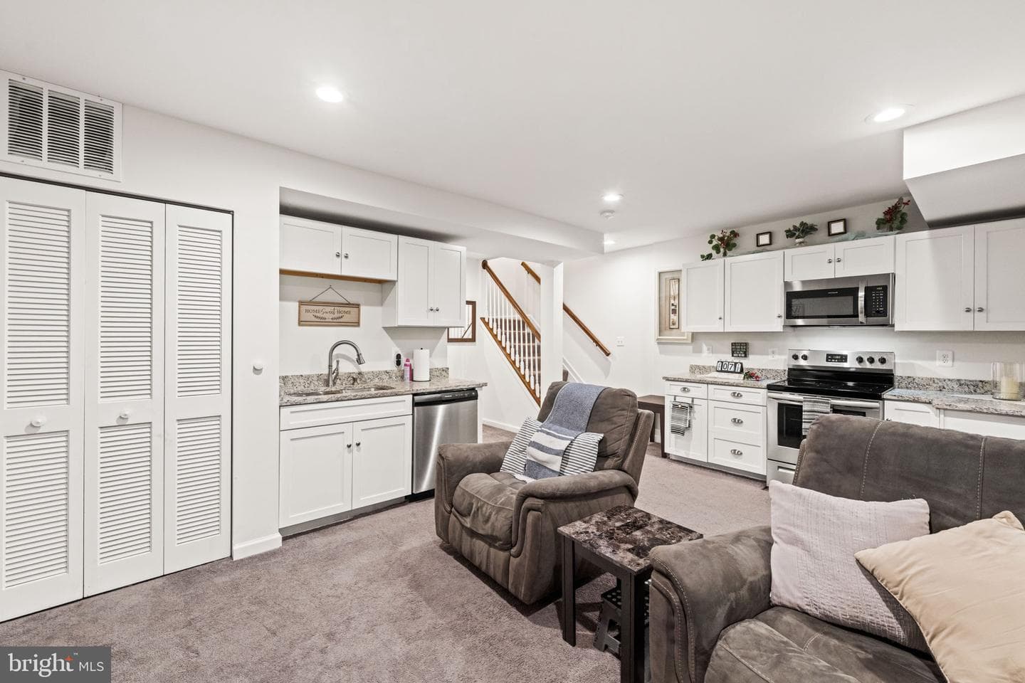 12918 Hyannis Lane photo 37