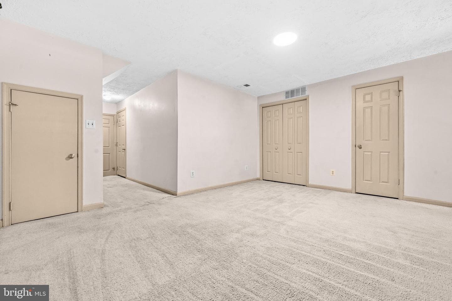 7764 Black Horse Ct photo 35