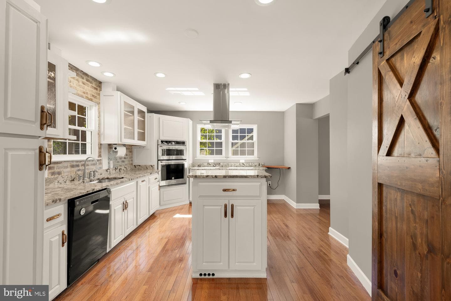 13581 Castlebridge Lane photo 10