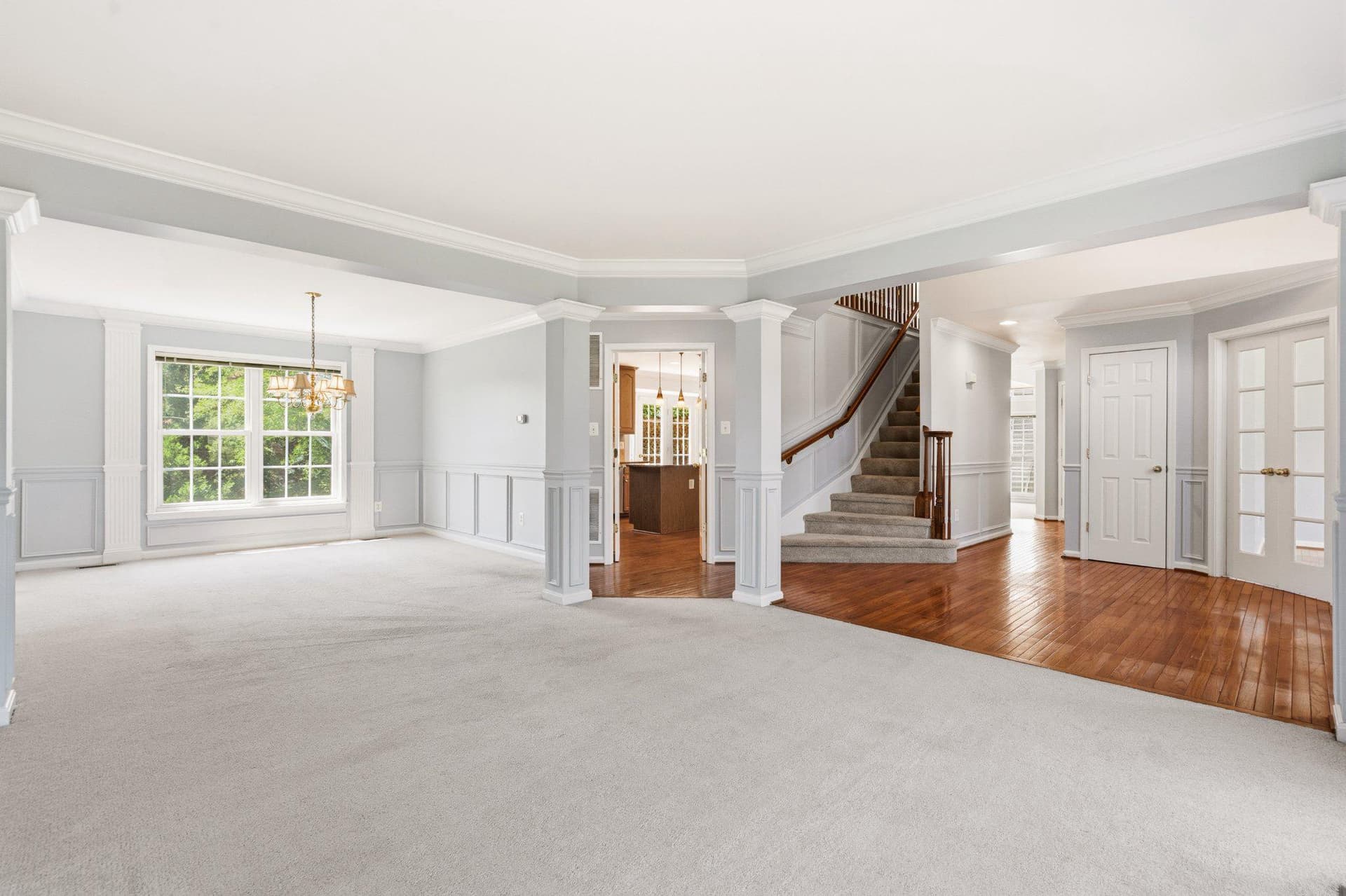 9411 Worthington Drive photo 4