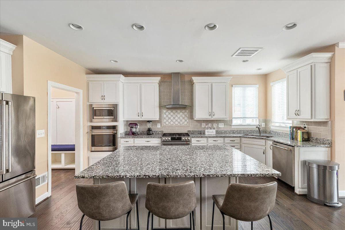 12137 Hickory Falls Court photo 18