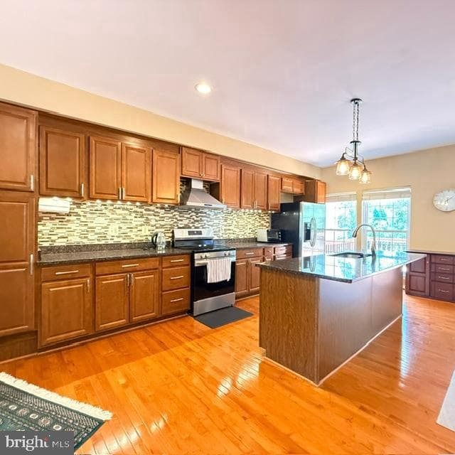 3965 Cressida Place photo 16