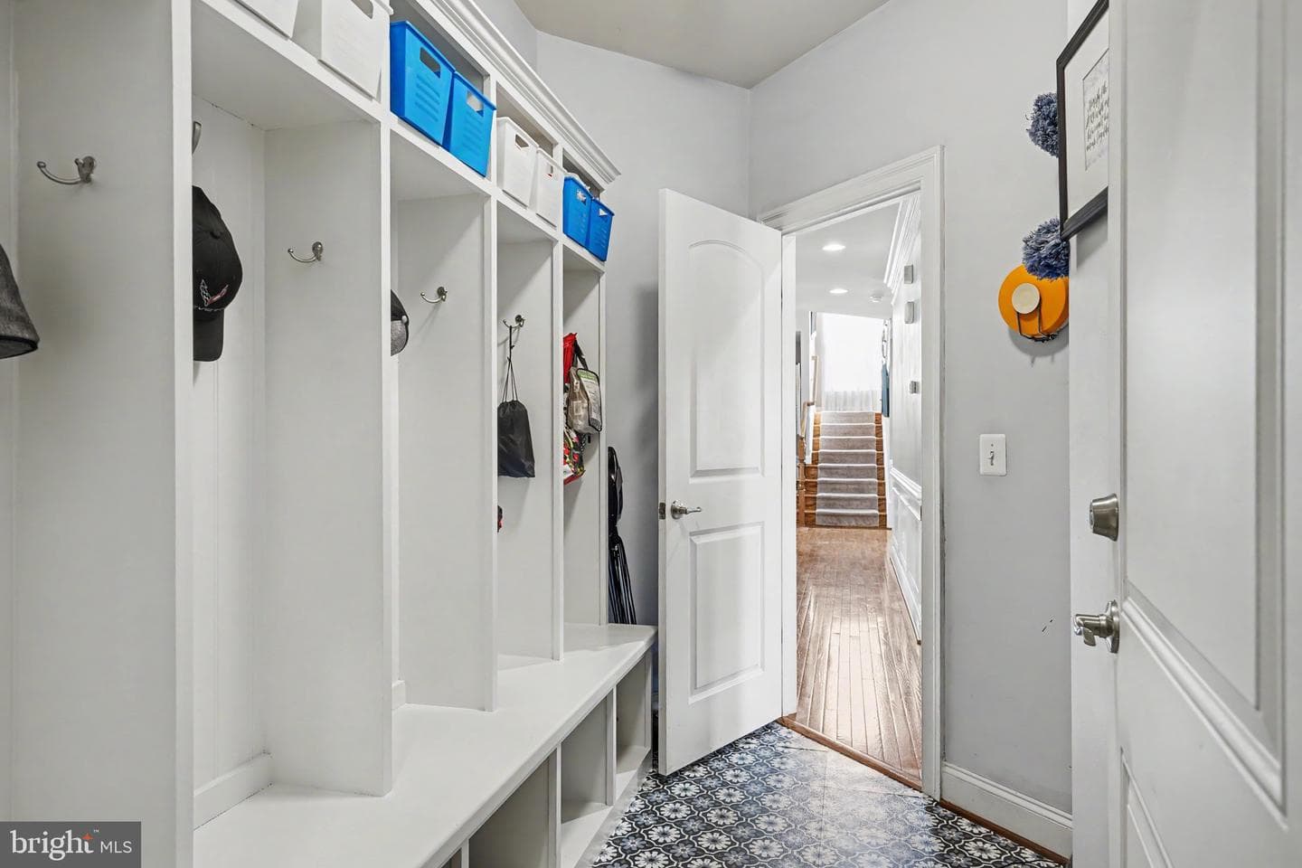 6657 Oakton Avenue photo 38