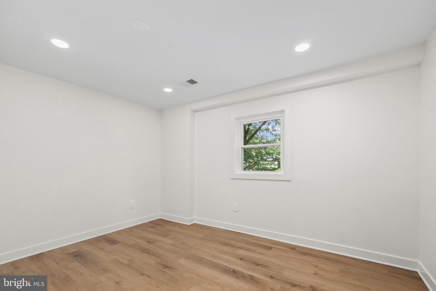 15432 Beachview Drive photo 26