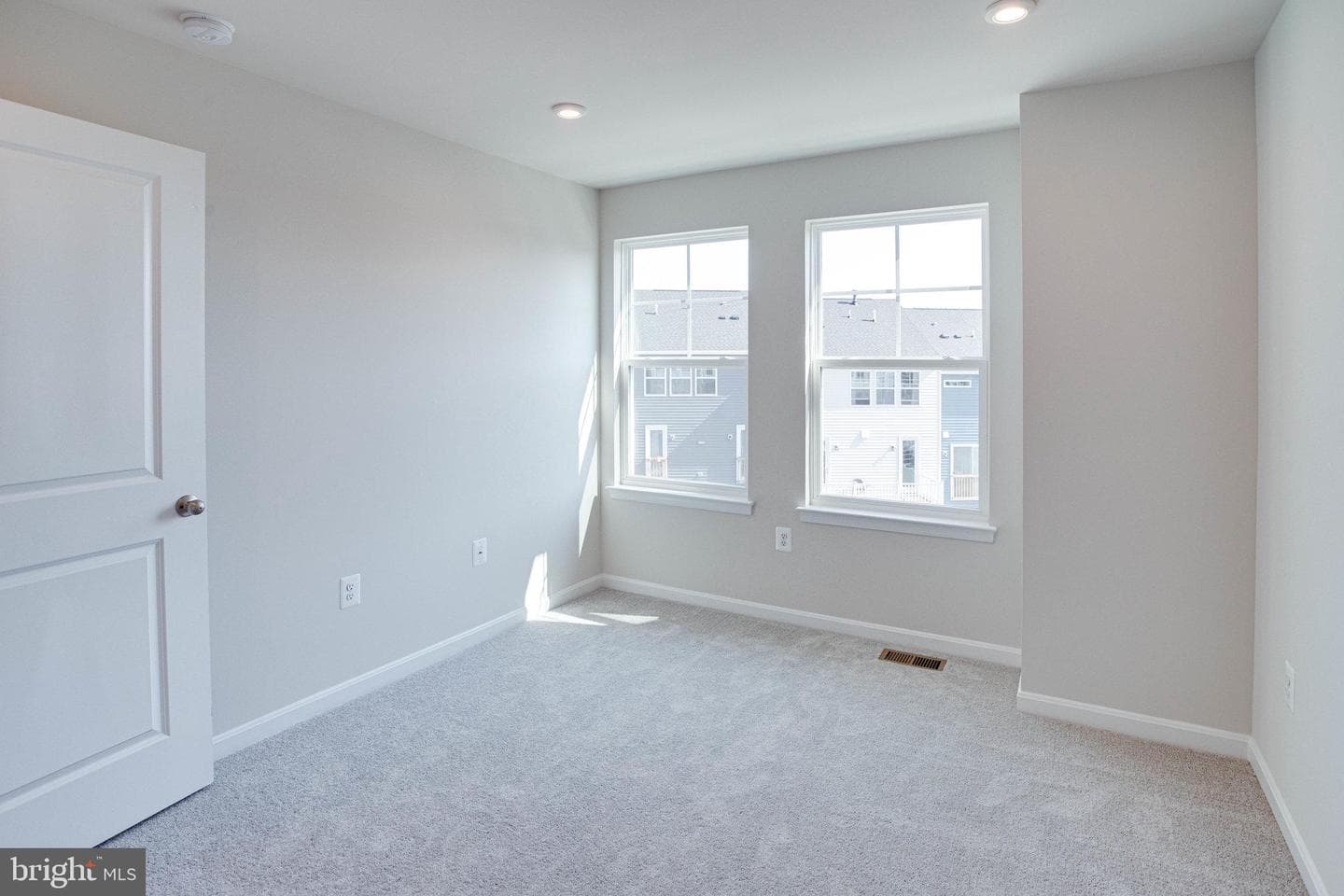 18297 Summit Pointe Drive photo 32