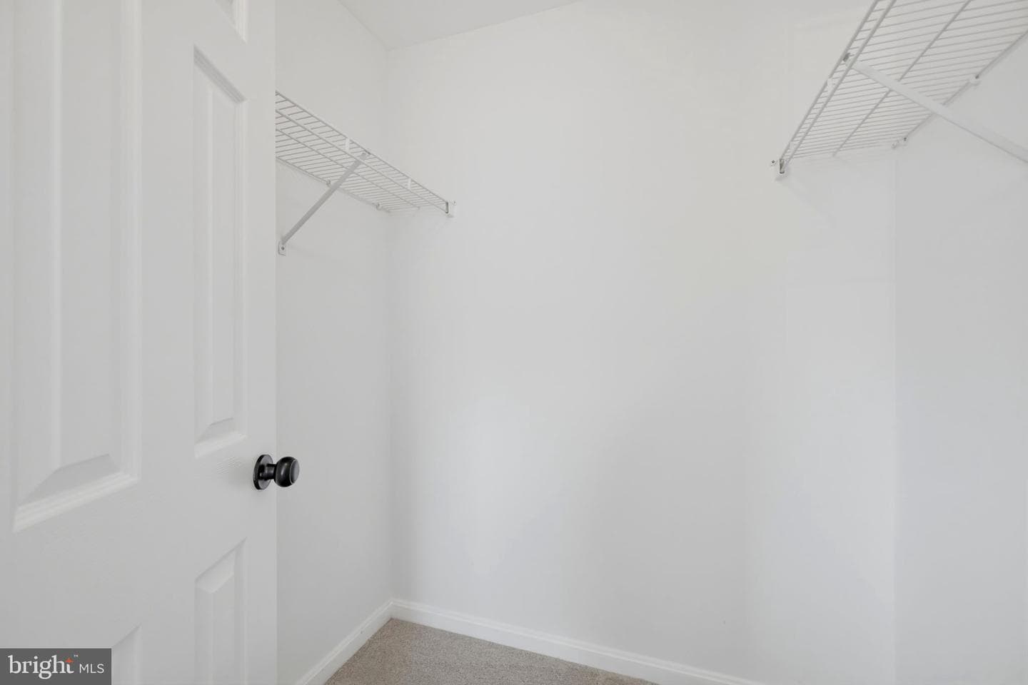 7011 Village Stream Place photo 32