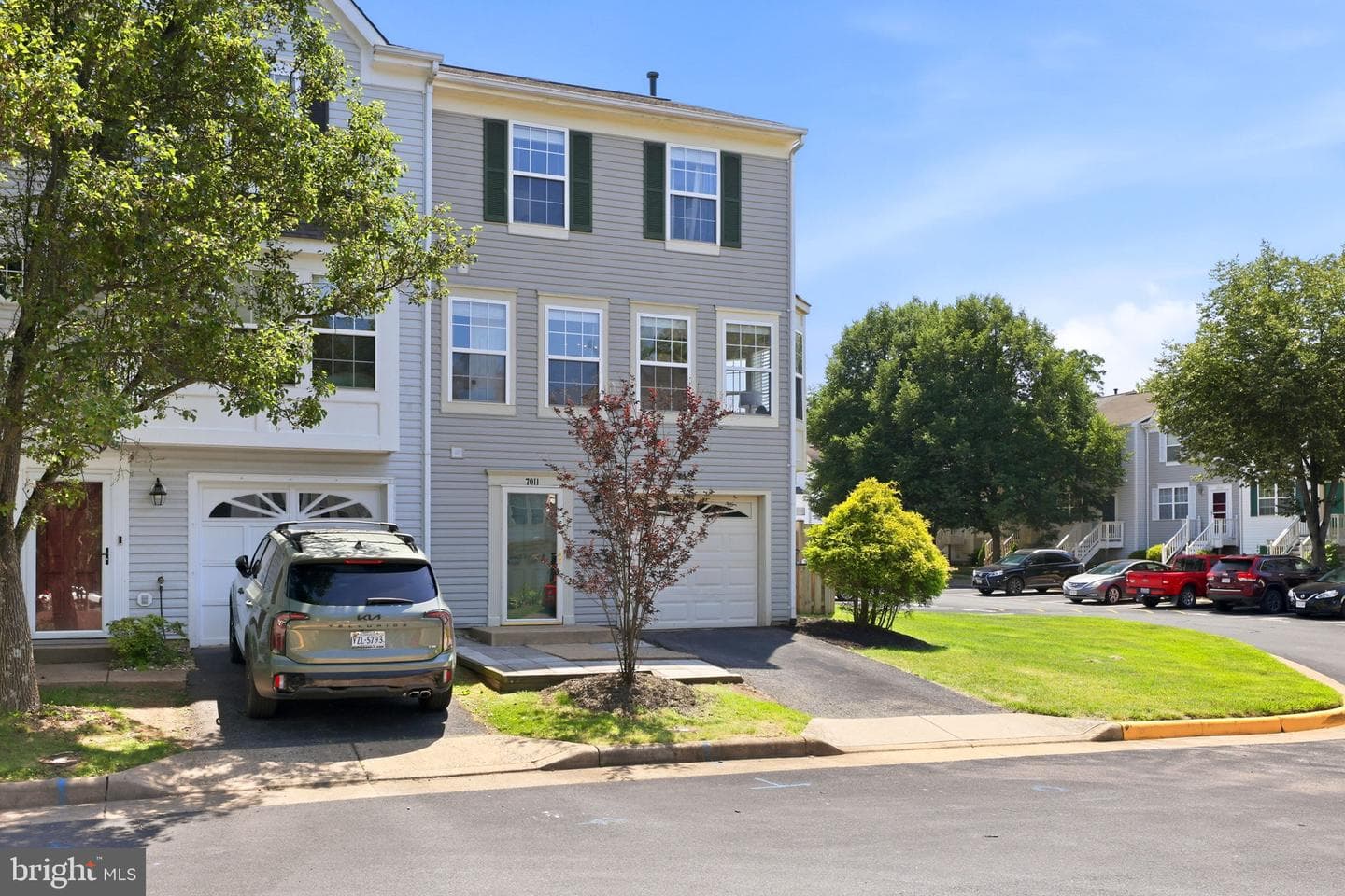 7011 Village Stream Place photo 54