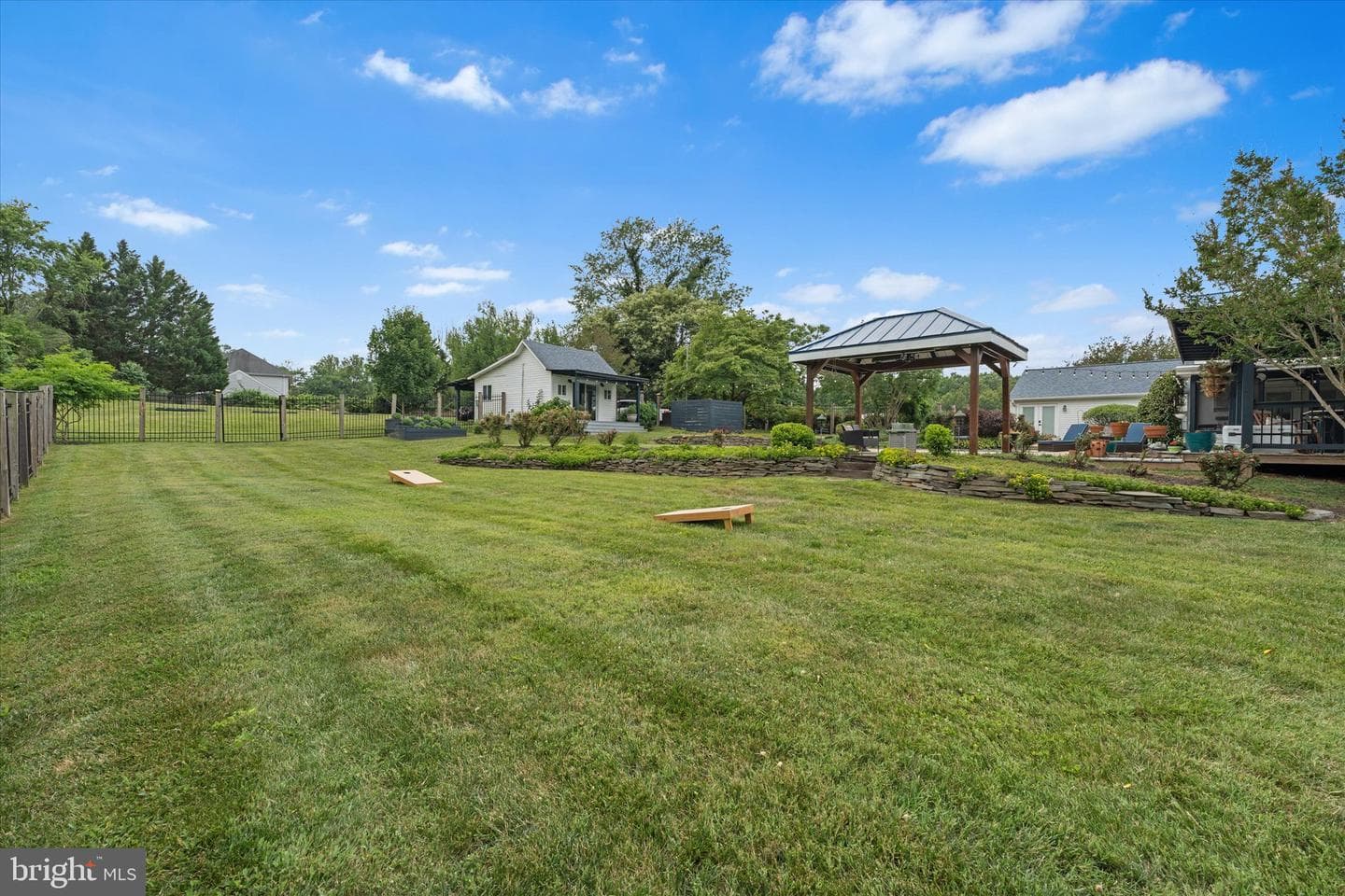 7105 Signal Hill Road photo 54