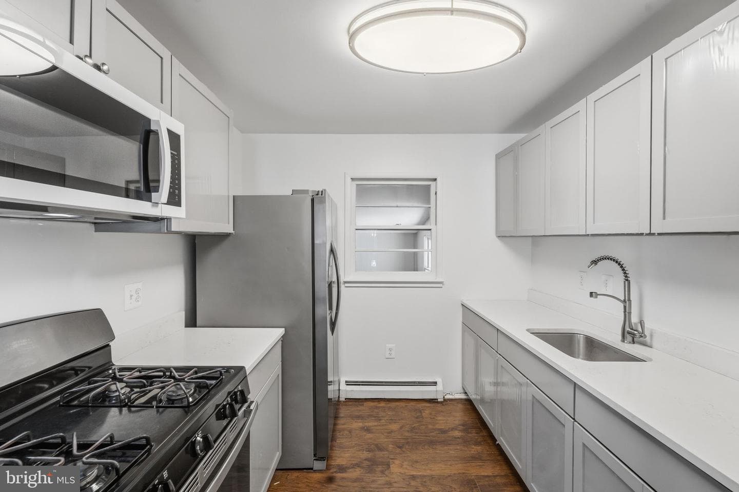 14209 Essex Drive photo 12