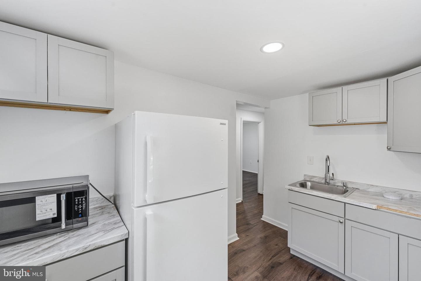 14209 Essex Drive photo 14