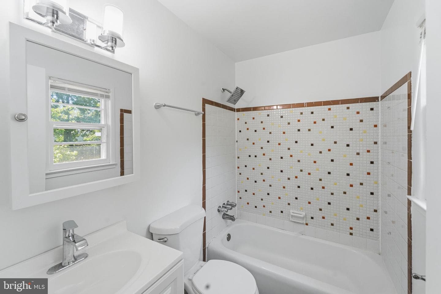 14209 Essex Drive photo 23