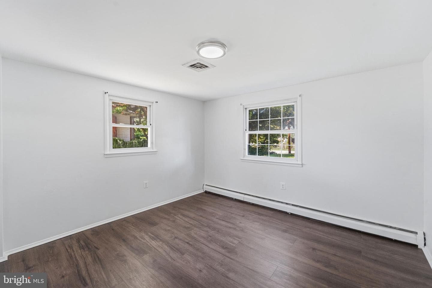 14209 Essex Drive photo 6