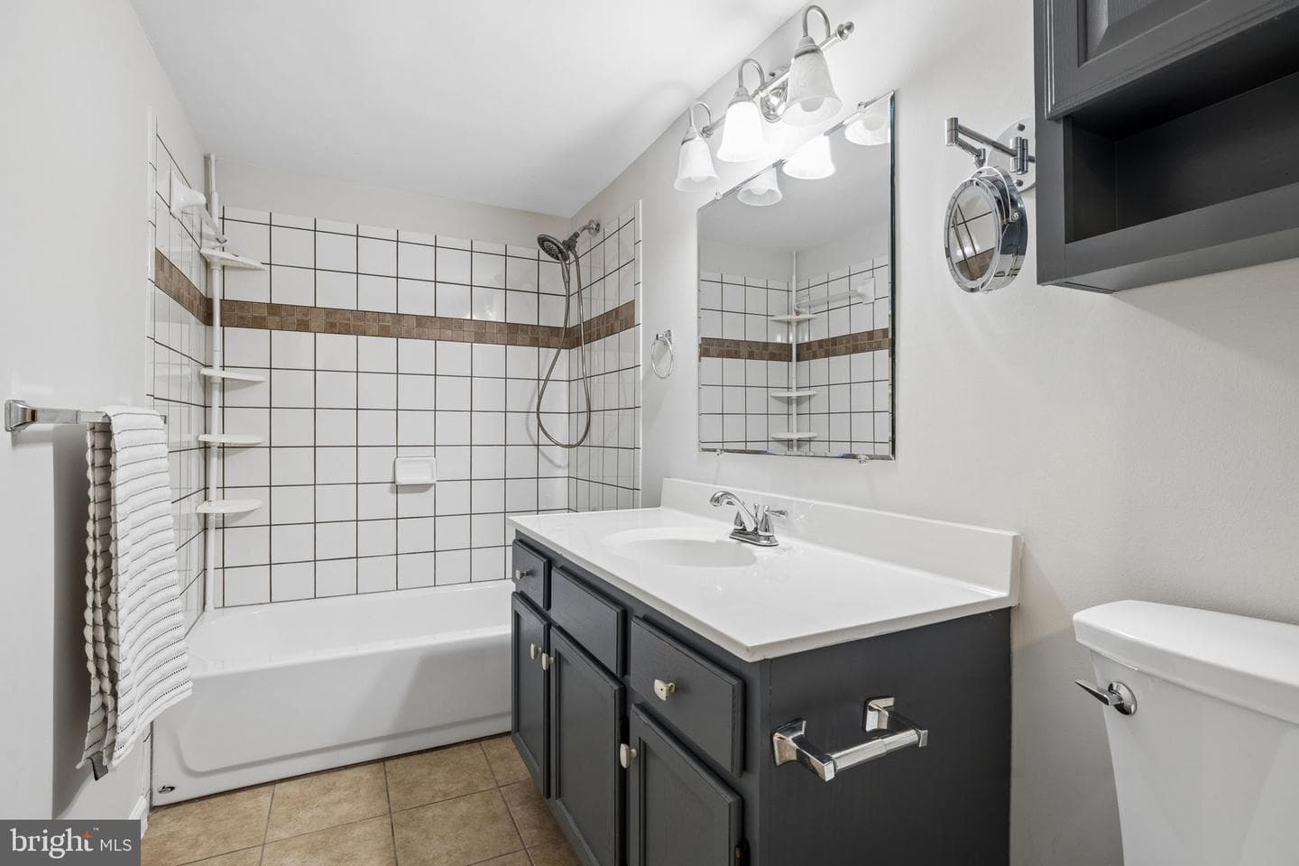 16011 Prestwick Court photo 32