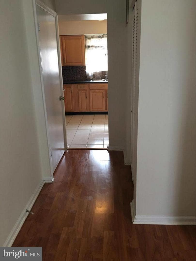 2913 Madeira Court photo 3