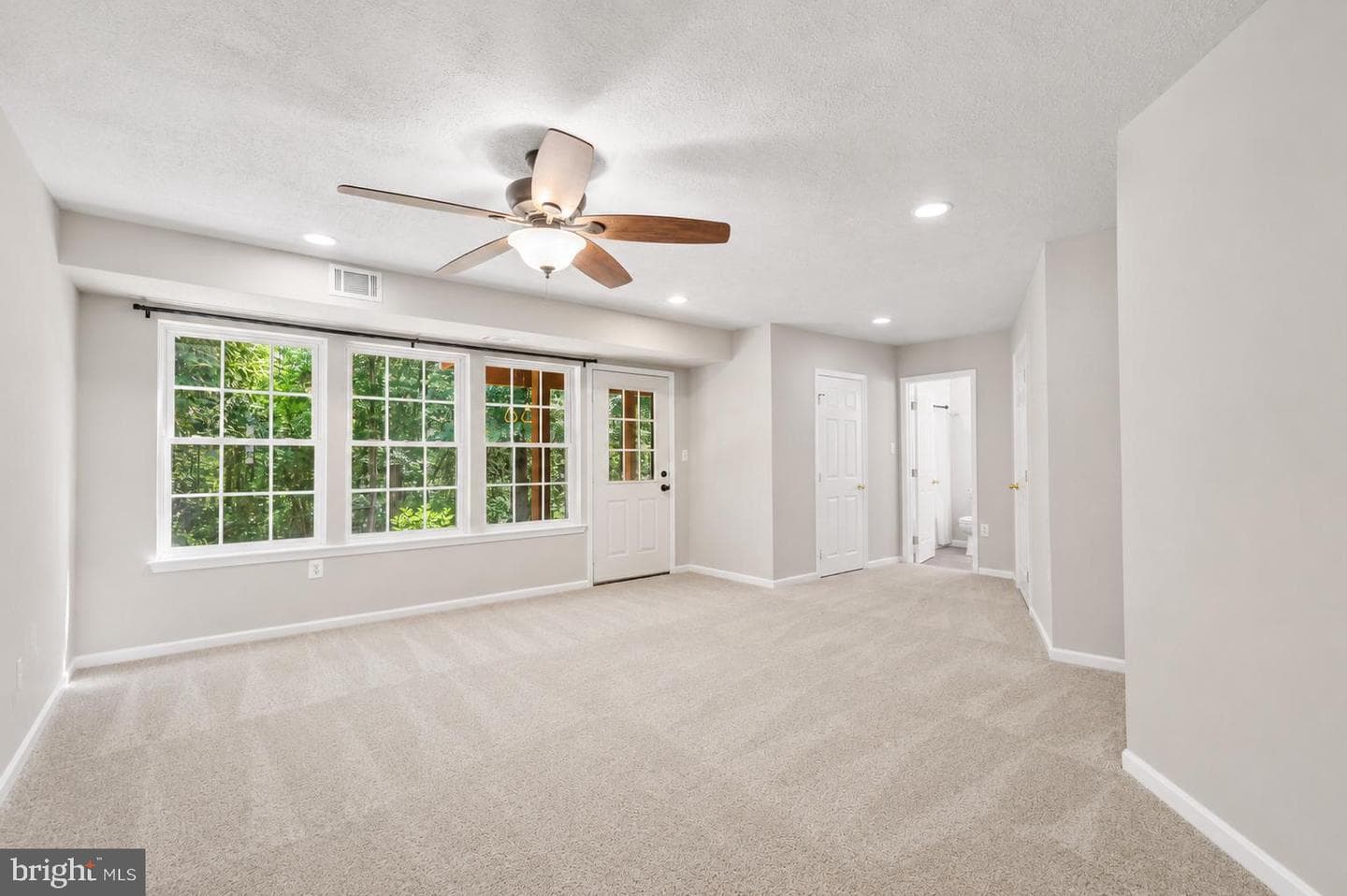 8645 Webster Tavern Way photo 38