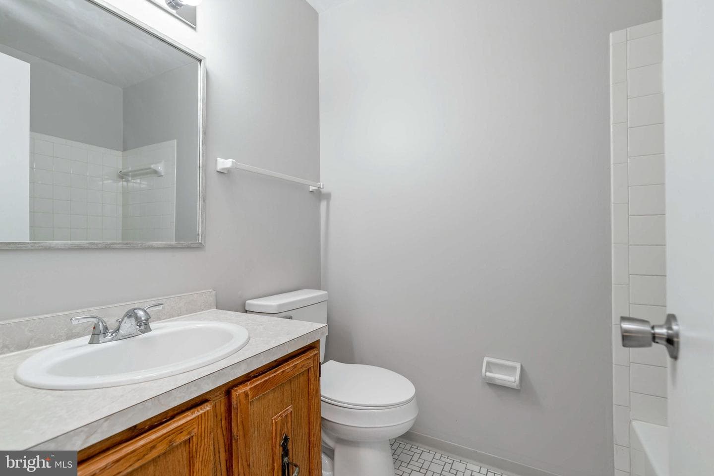 15252 Cloverdale Road photo 26