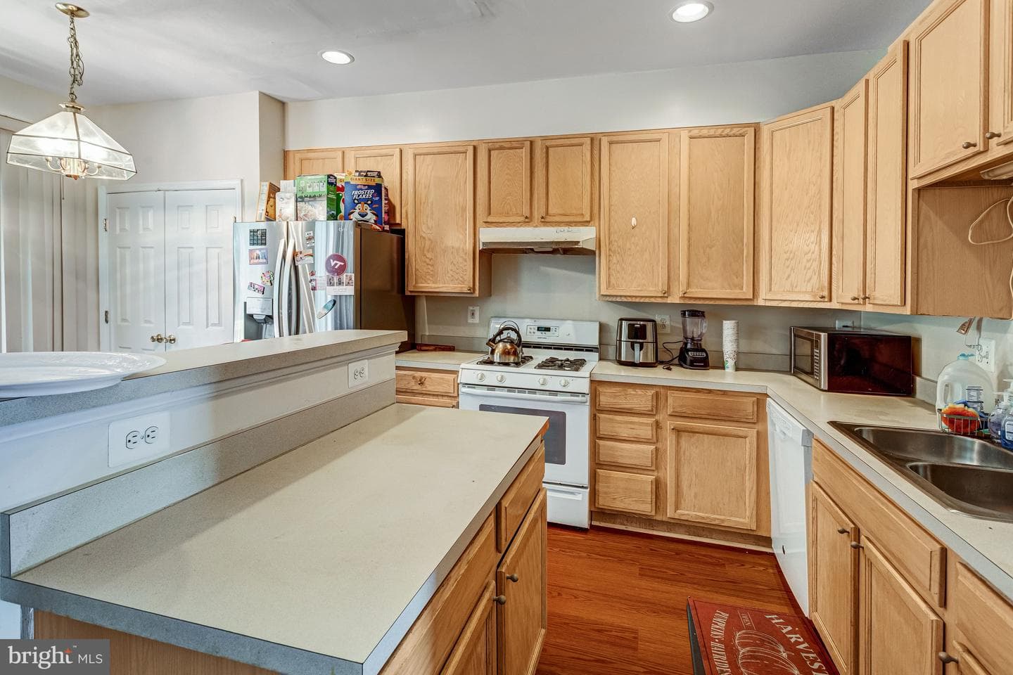3020 Frankfurt Court photo 13