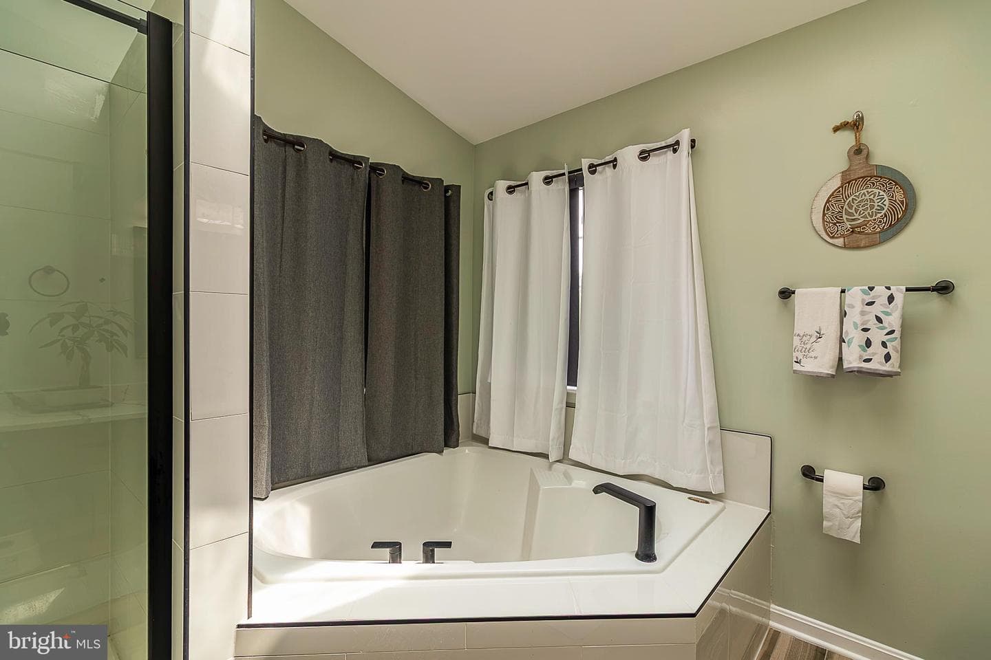 15521 Wheatfield Road photo 26
