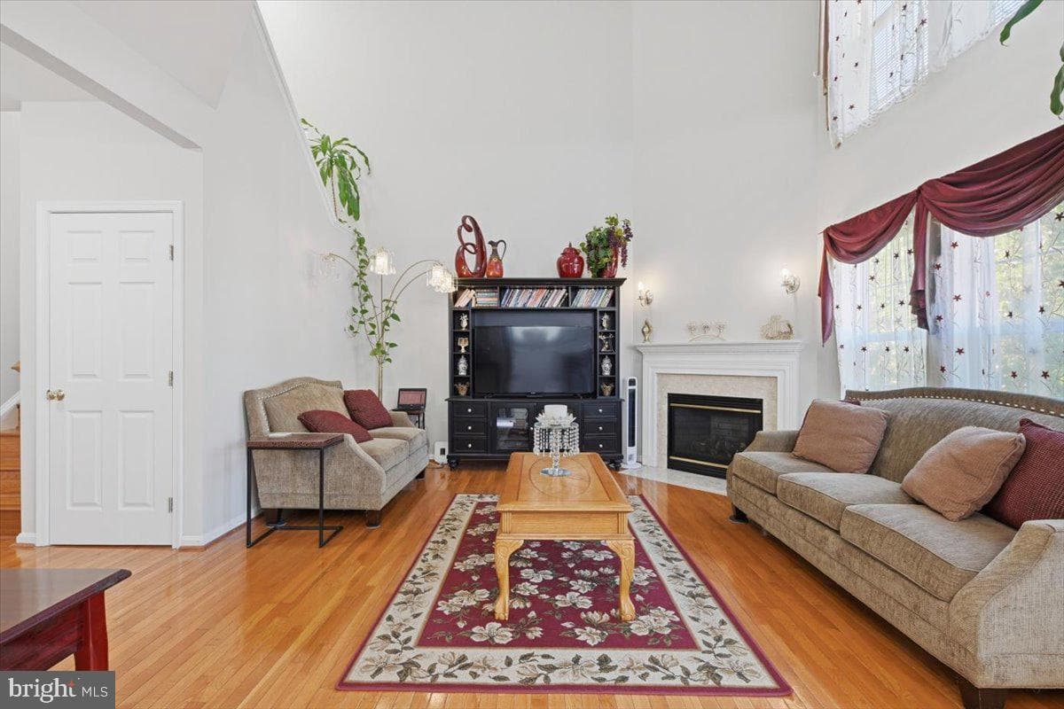 14204 Forbes Place photo 3