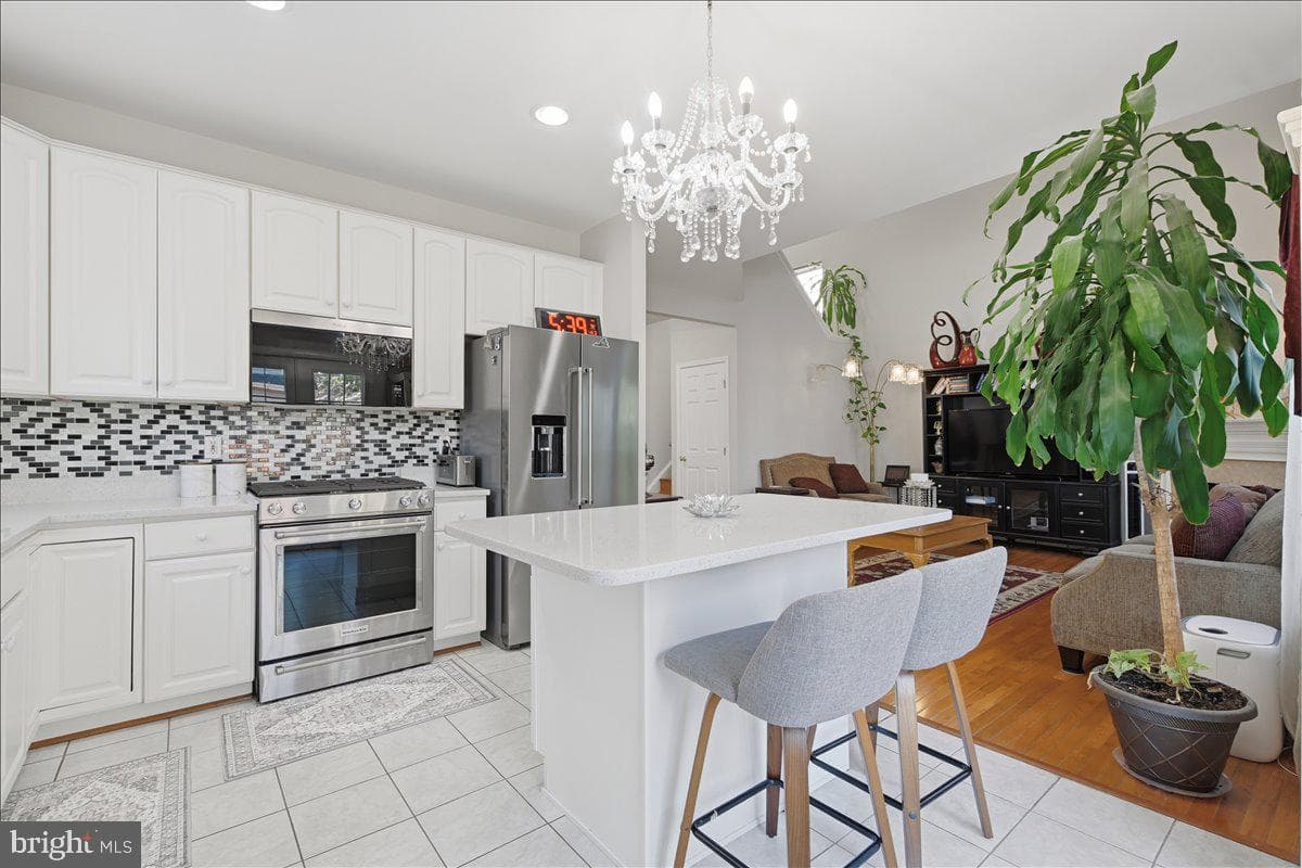 14204 Forbes Place photo 4