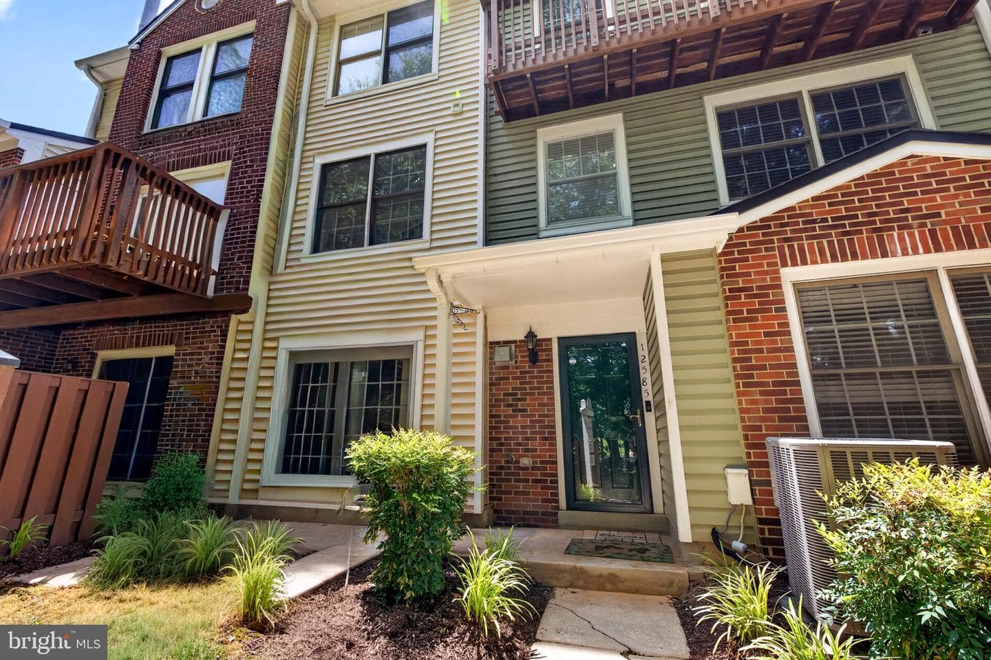 12585 Kempston Lane, Woodbridge