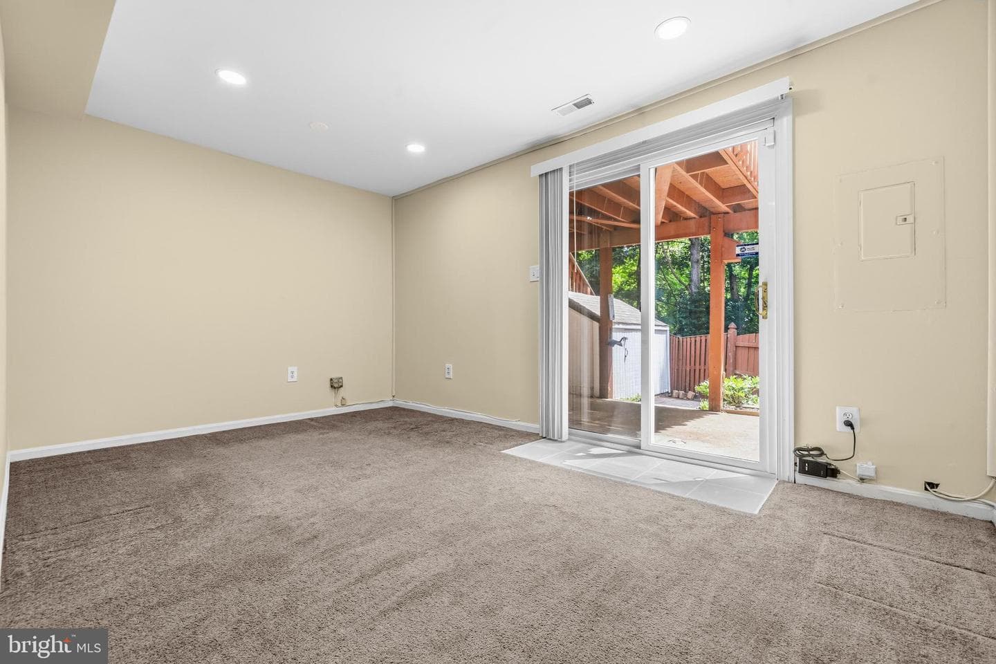 15203 Valley Stream Drive photo 24