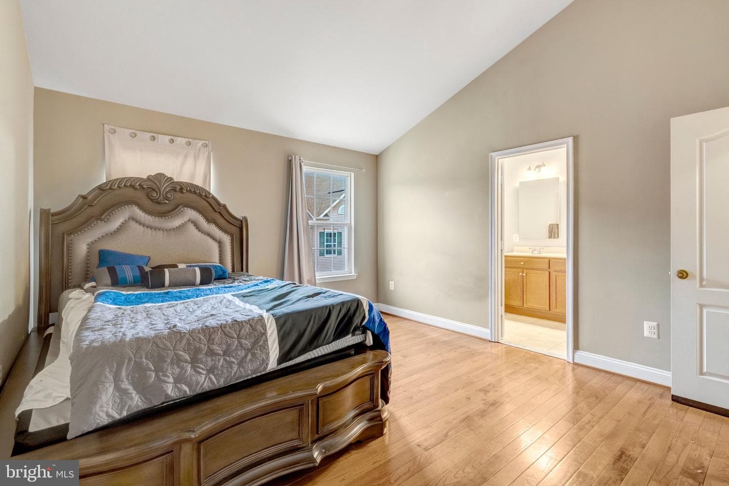 4302 Potomac Highlands Circle photo 10