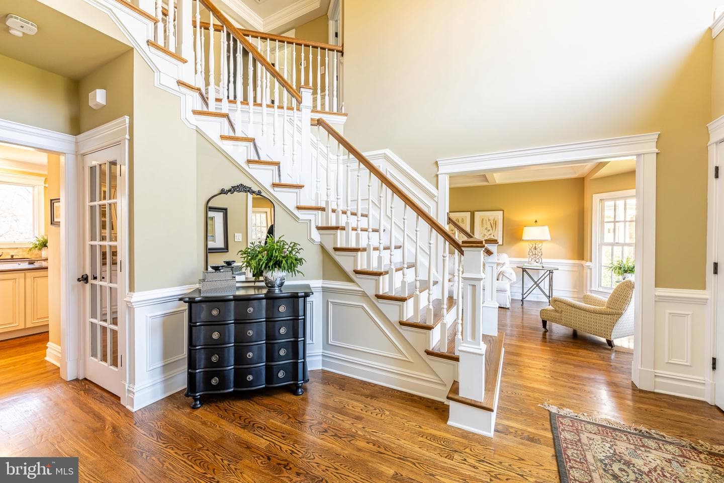 8125 Crooked Oaks Court photo 4