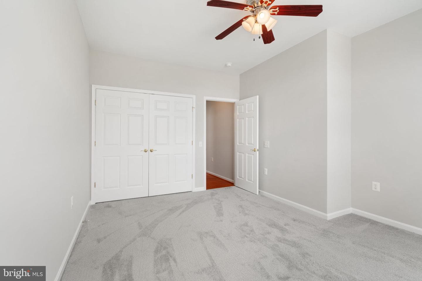 17633 Four Seasons Drive photo 29