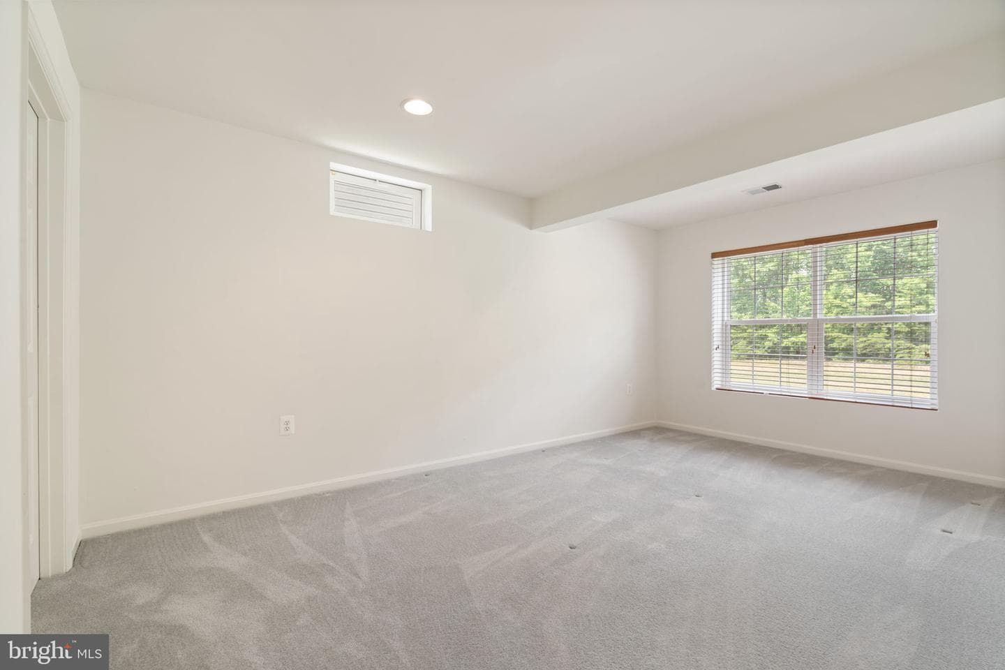 17633 Four Seasons Drive photo 37