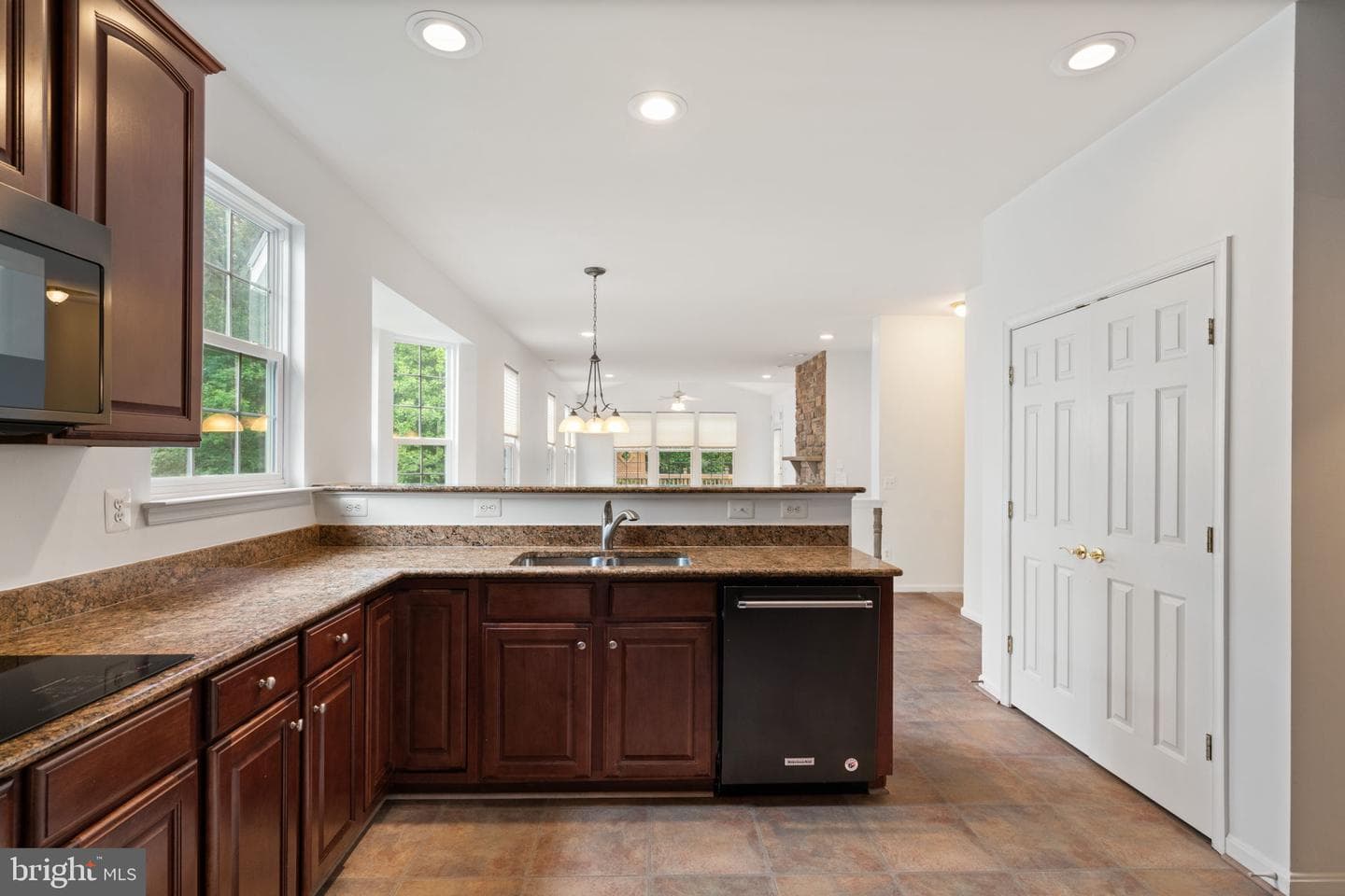 17239 Four Seasons Drive photo 13