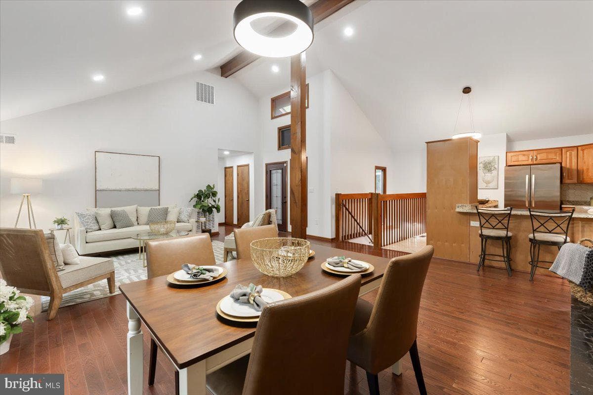 12212 Woodlark Court photo 11