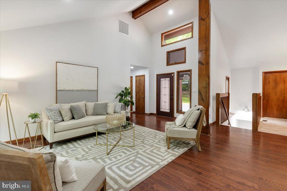 12212 Woodlark Court photo 7