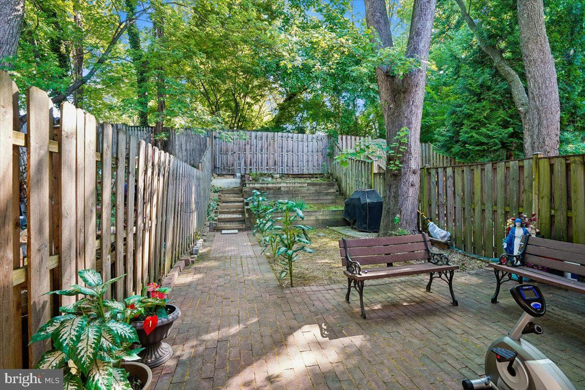 14373 Berkshire Drive photo 27