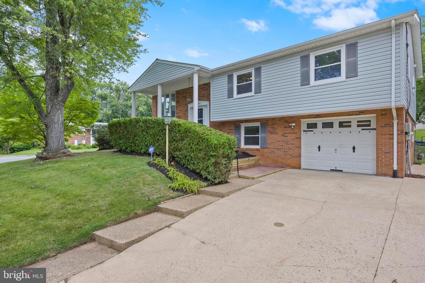 13501 Kelmont Court photo 2