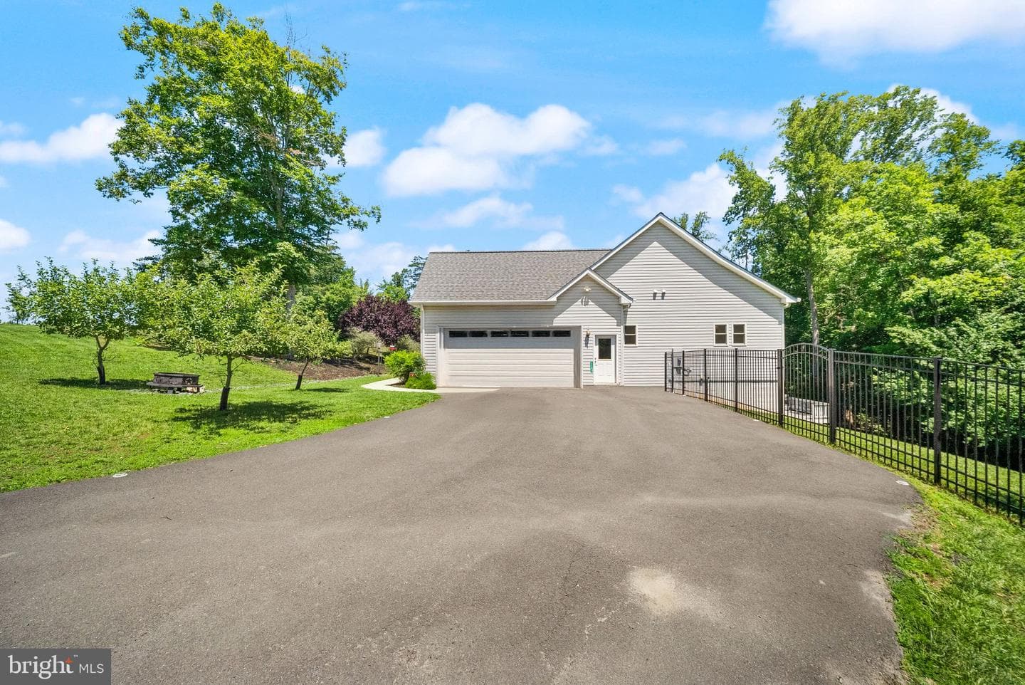 11677 Kahns Road photo 8