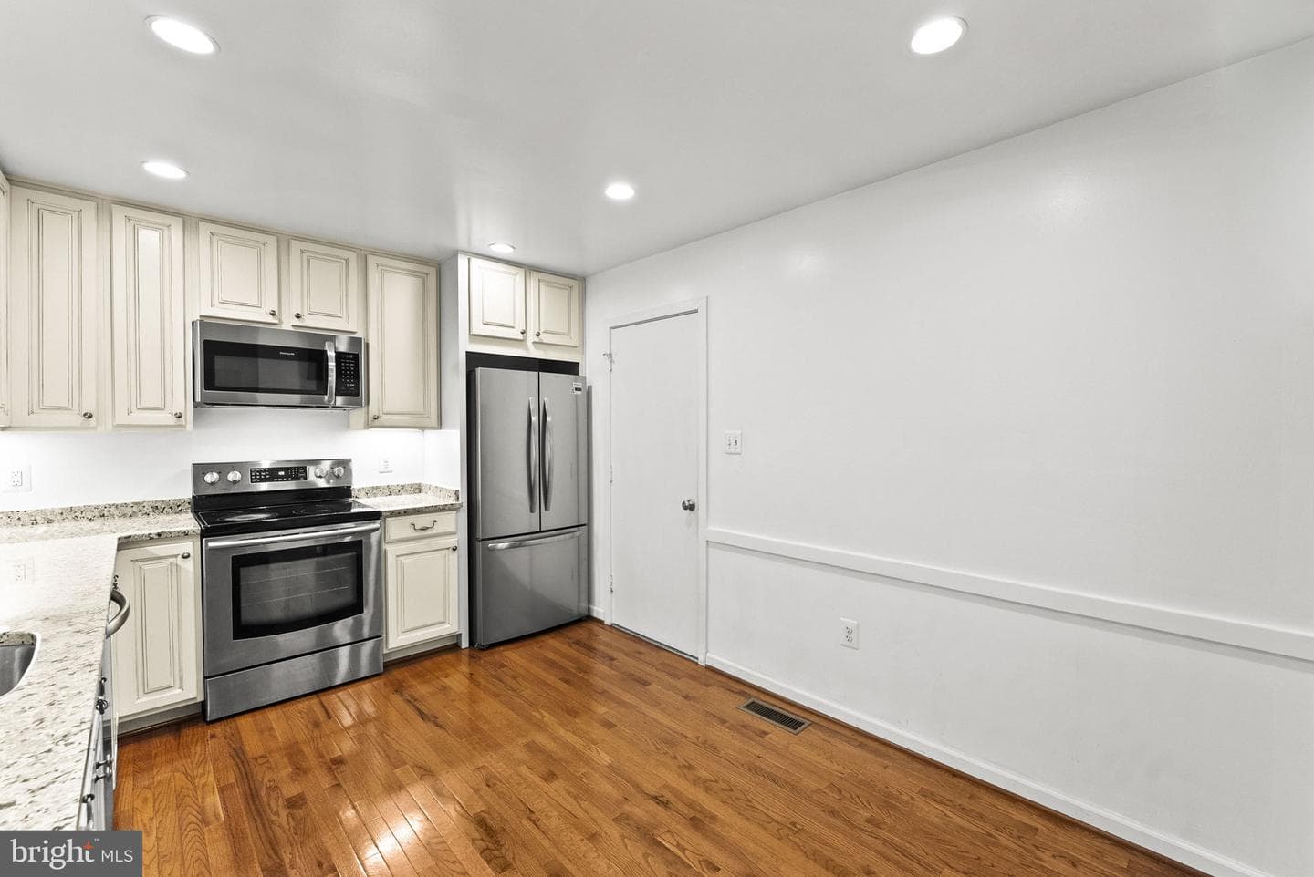 2597 Tree House Drive photo 16